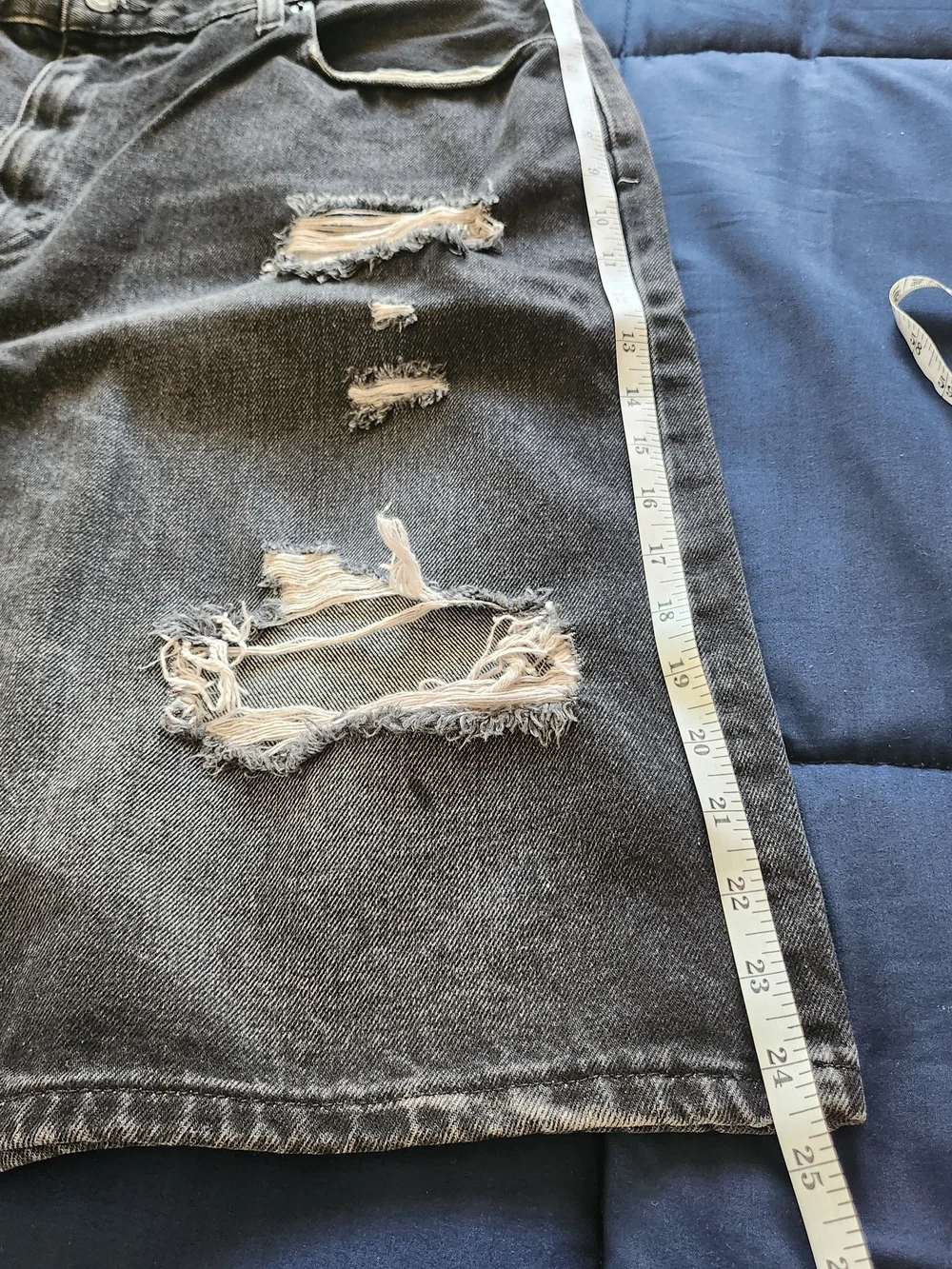 Distressed Gray Levi’s Denim Jorts - Size 36